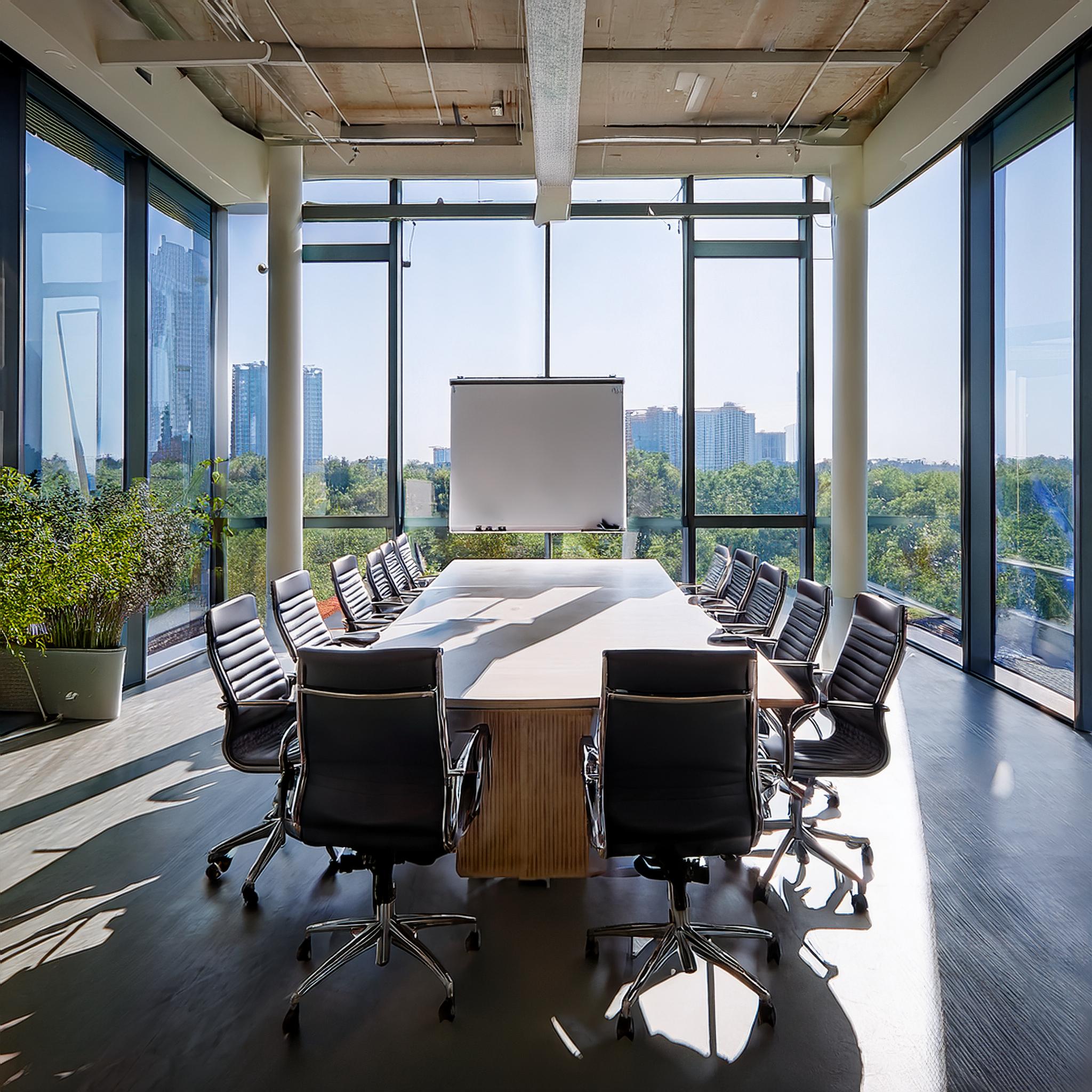 Beratungsgespräch zwischen einem Steuerberater und einem Kunden in einem stilvollen Konferenzraum